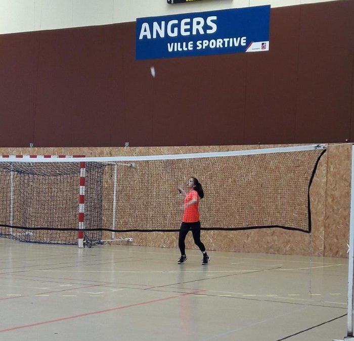 UGSEL : 3  élèves ont représenté le collège de Maulévrier au départemental de Badminton